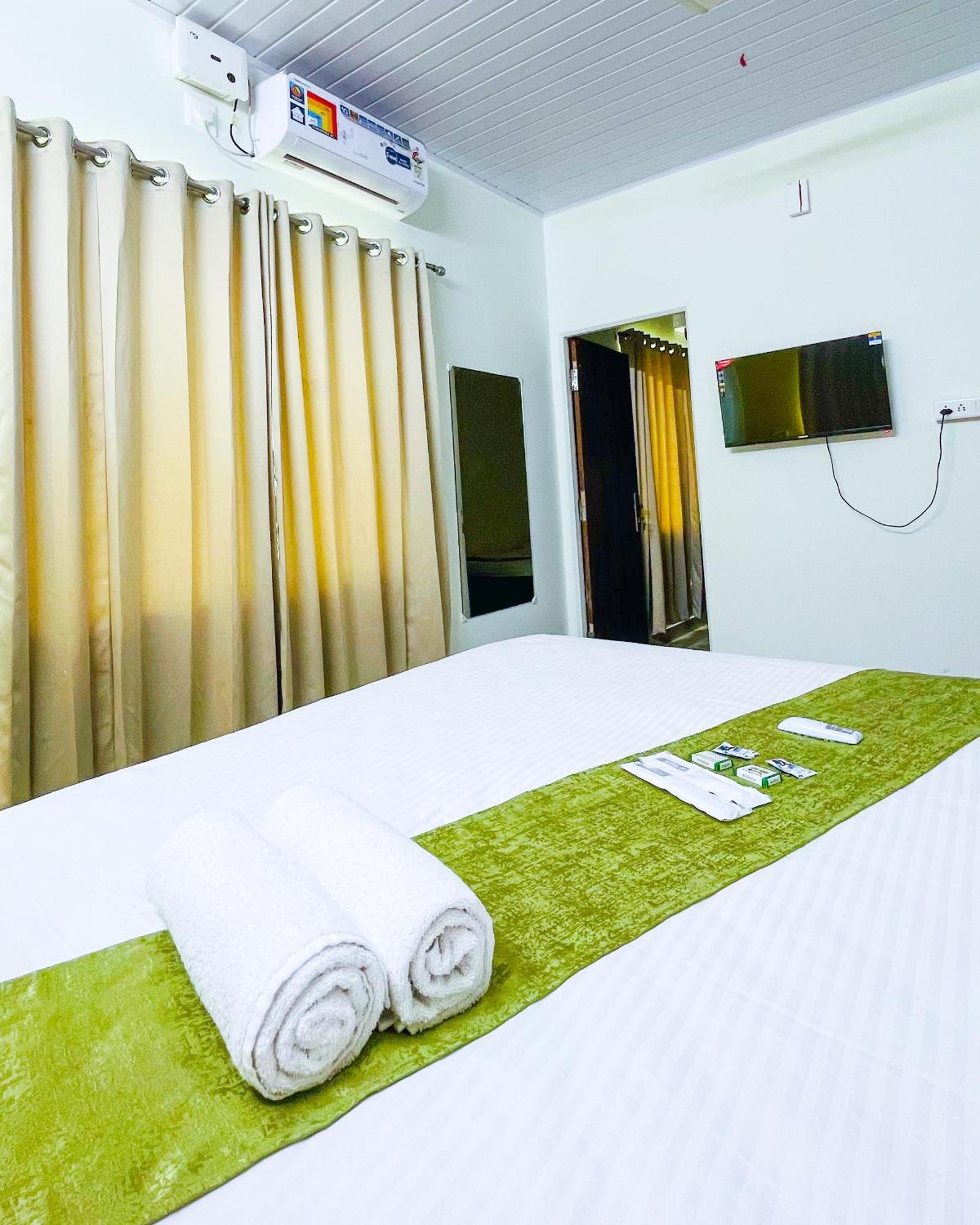 Hotel Heraa Inn มังคาลอร์ ภายนอก รูปภาพ